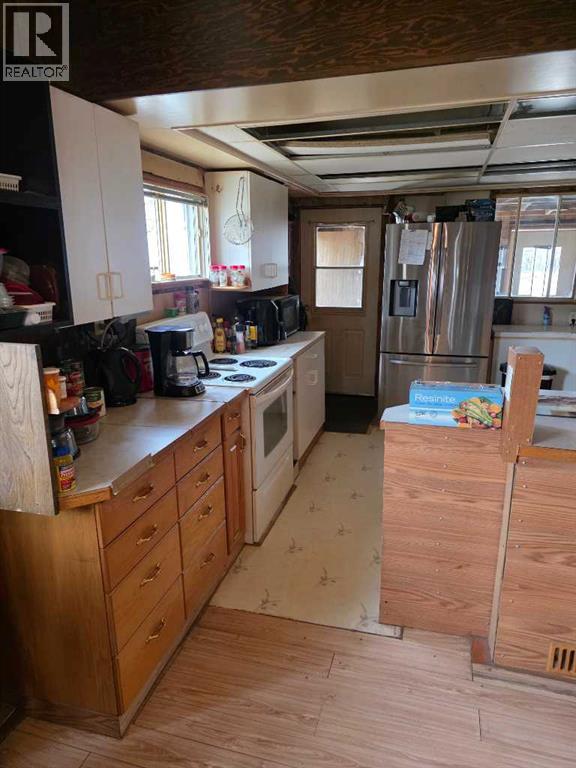 957 8 Street S, Lethbridge, Alberta  T1K 2K7 - Photo 5 - A2285744