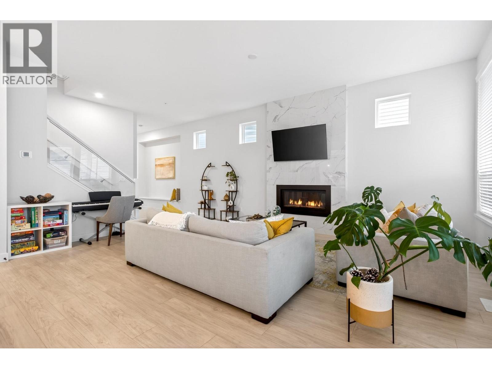 11327 230 Street, Maple Ridge, British Columbia  V2X 9S6 - Photo 9 - R3090068