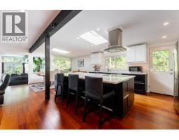 5651 WESTHAVEN ROAD, West Vancouver, British Columbia