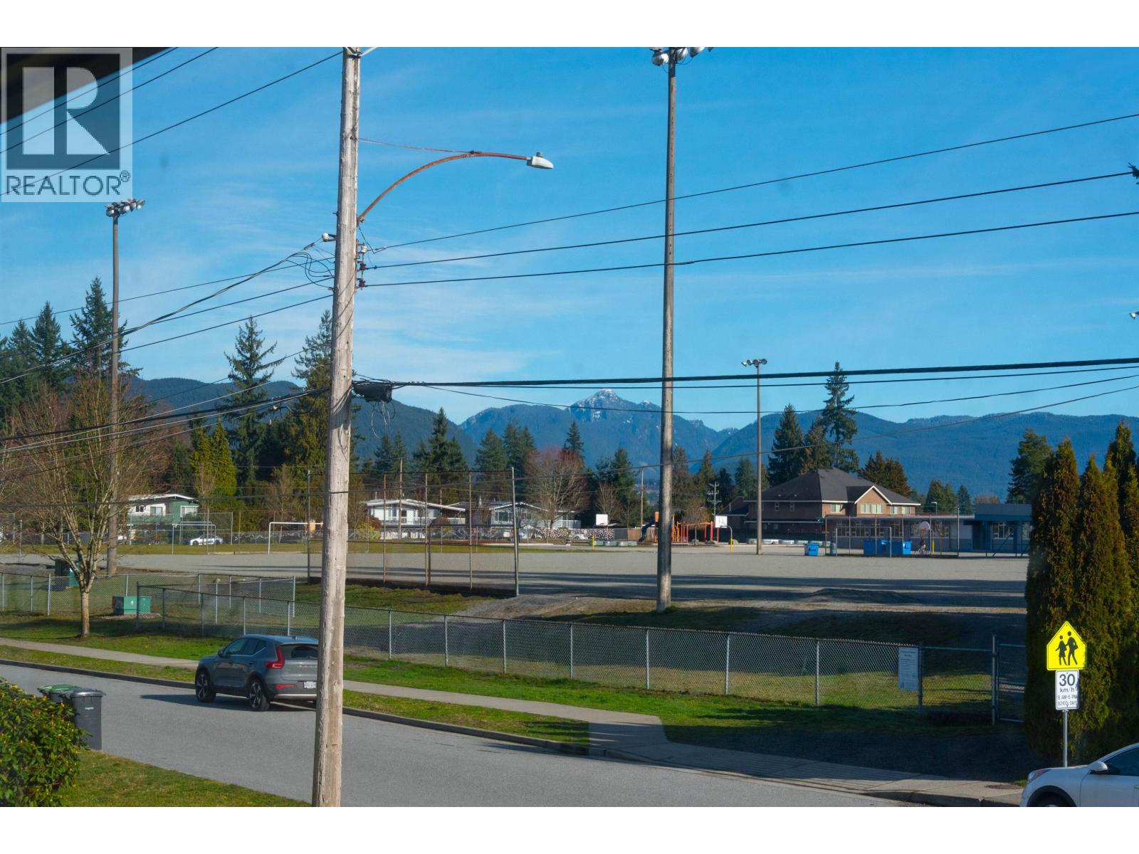 712 Macintosh Street, Coquitlam, British Columbia  V3J 4Y7 - Photo 23 - R3090305