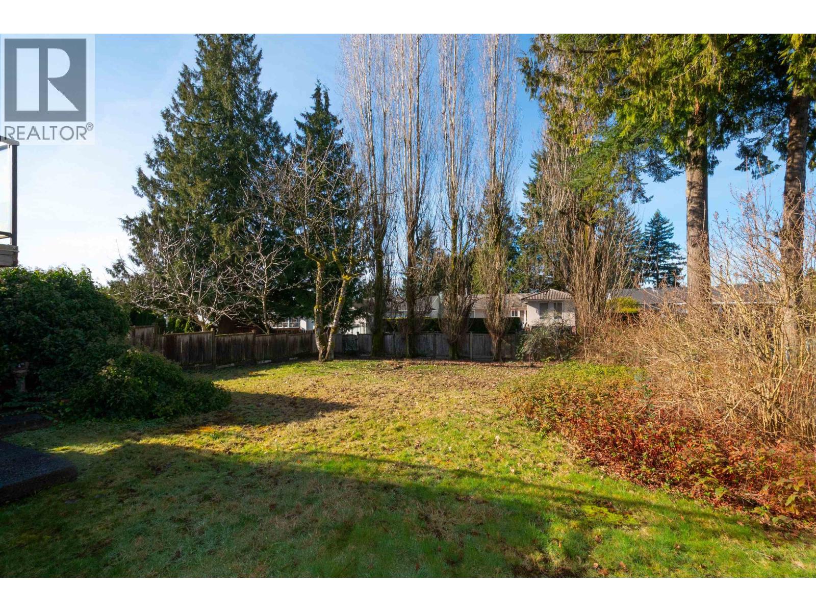 712 Macintosh Street, Coquitlam, British Columbia  V3J 4Y7 - Photo 36 - R3090305