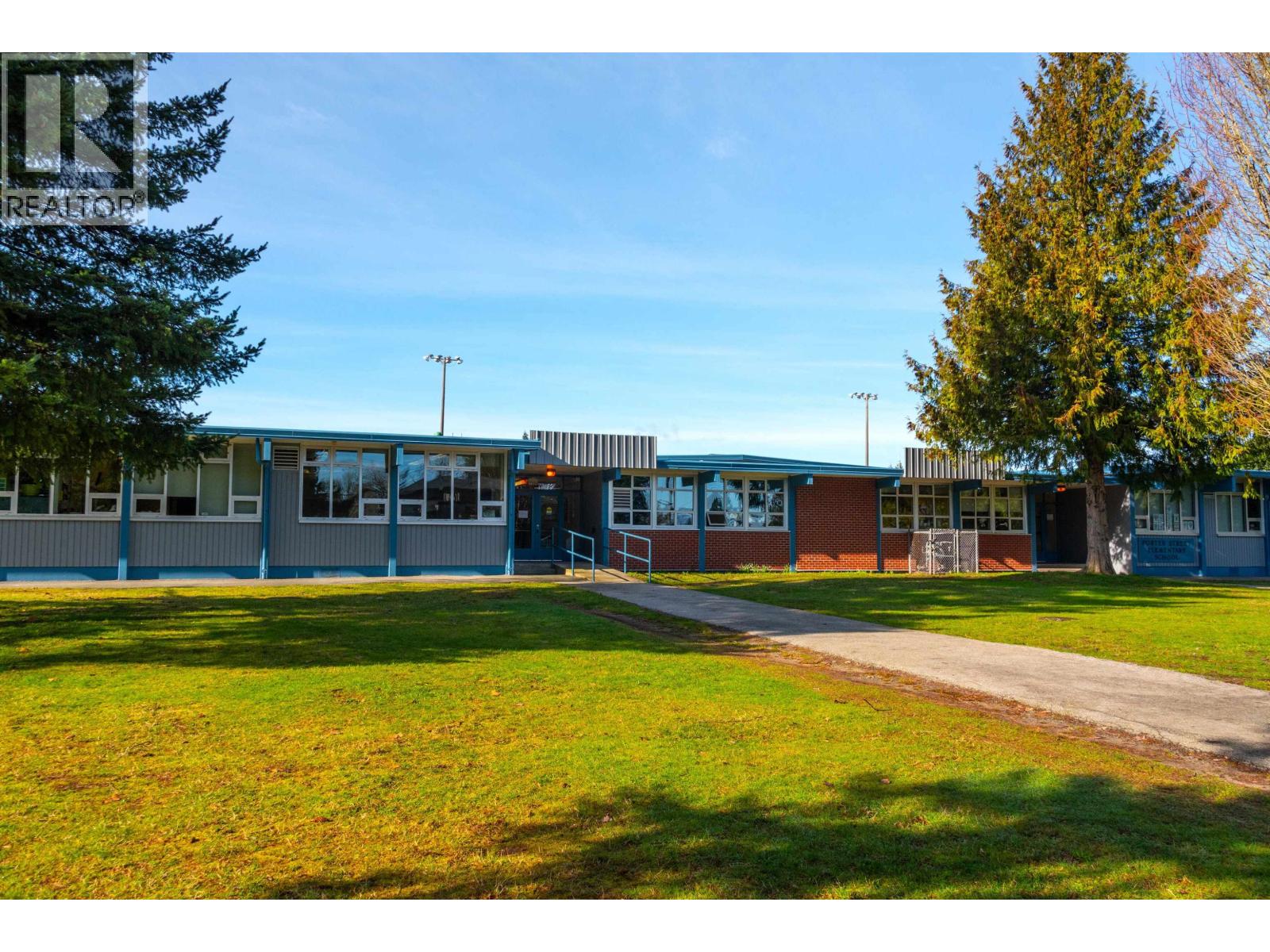 712 Macintosh Street, Coquitlam, British Columbia  V3J 4Y7 - Photo 40 - R3090305