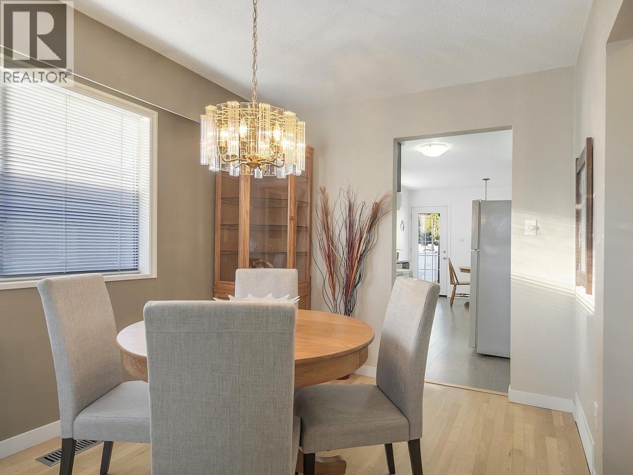 324 W 28th Street, North Vancouver, British Columbia  V7N 2J1 - Photo 11 - R3090328