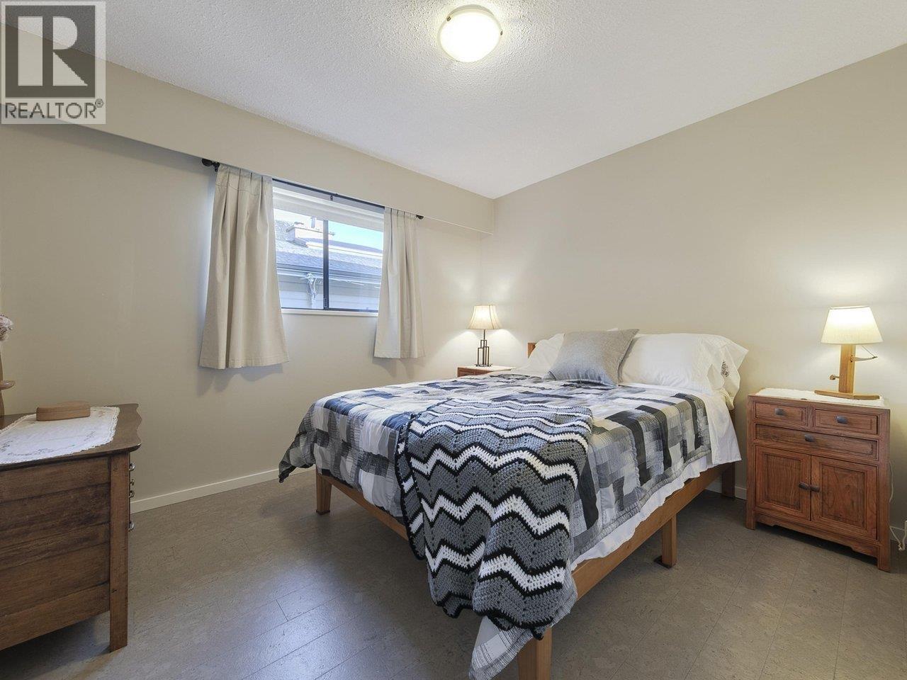 324 W 28th Street, North Vancouver, British Columbia  V7N 2J1 - Photo 27 - R3090328