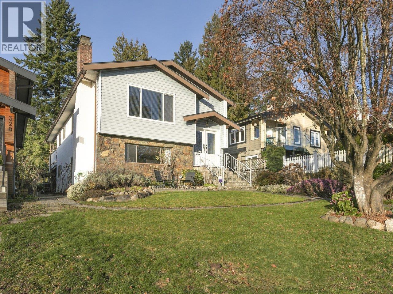 324 W 28th Street, North Vancouver, British Columbia  V7N 2J1 - Photo 3 - R3090328