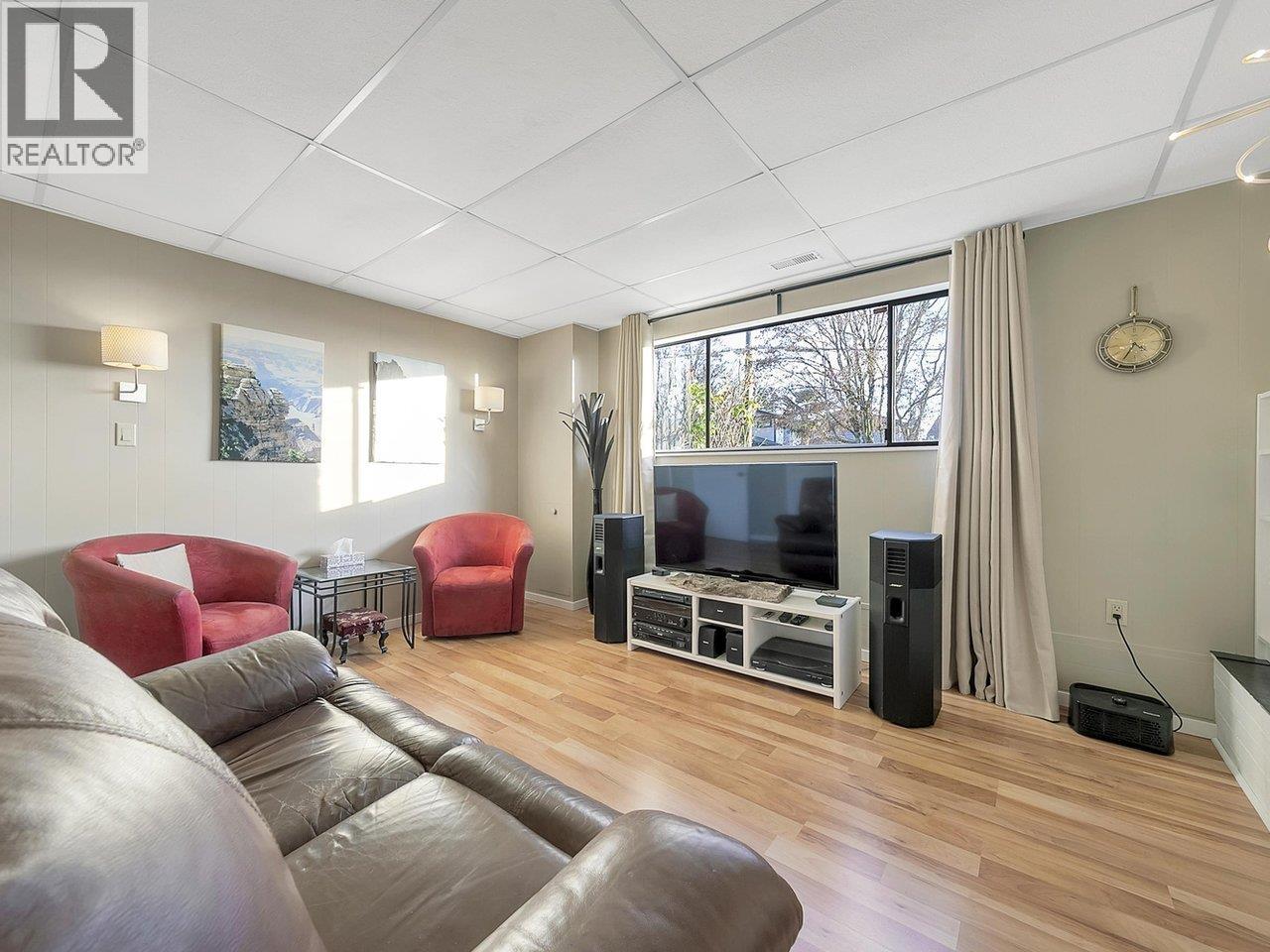 324 W 28th Street, North Vancouver, British Columbia  V7N 2J1 - Photo 30 - R3090328