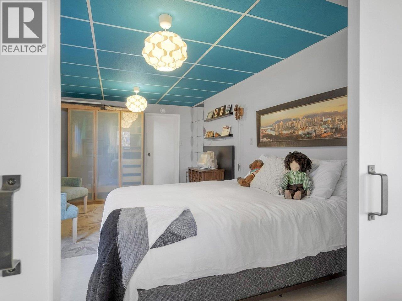 324 W 28th Street, North Vancouver, British Columbia  V7N 2J1 - Photo 31 - R3090328