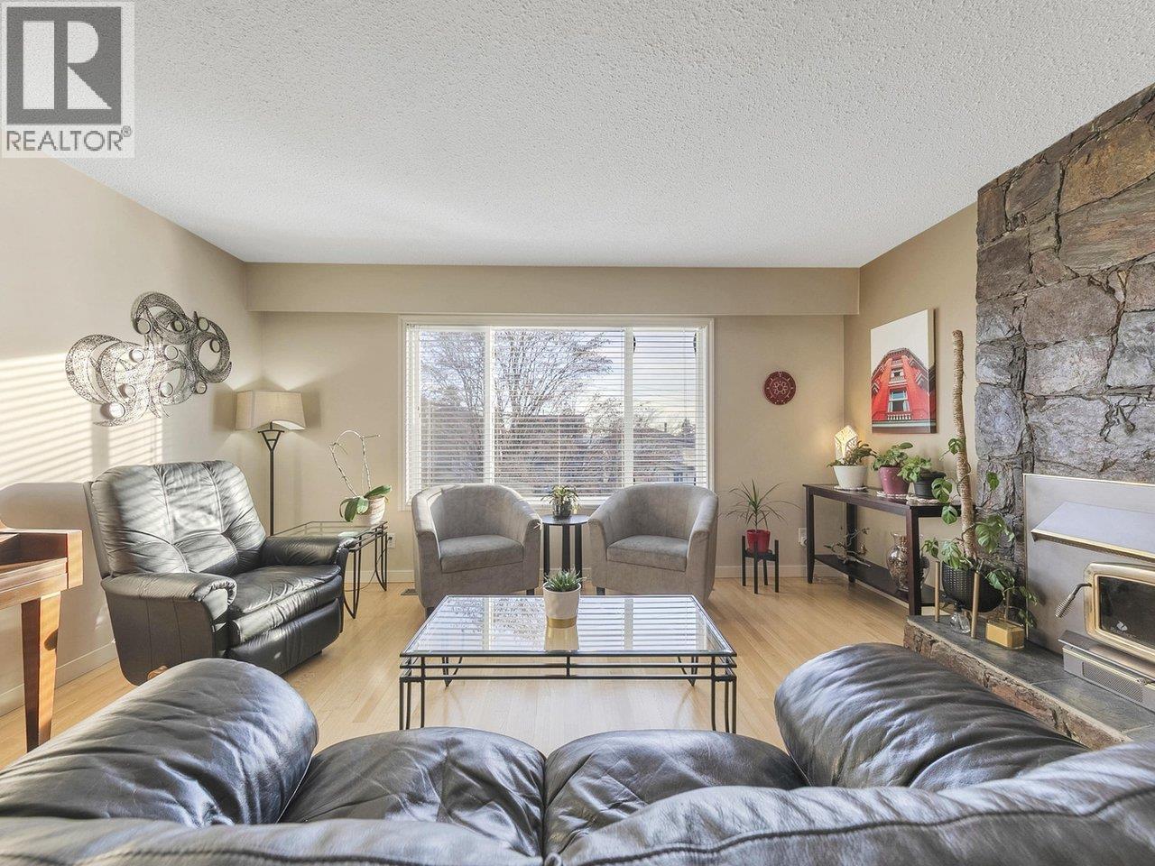 324 W 28th Street, North Vancouver, British Columbia  V7N 2J1 - Photo 7 - R3090328