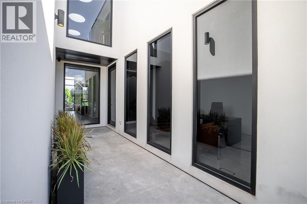 2384 Belyea Street, Oakville, Ontario  L6L 1N9 - Photo 4 - 40774935