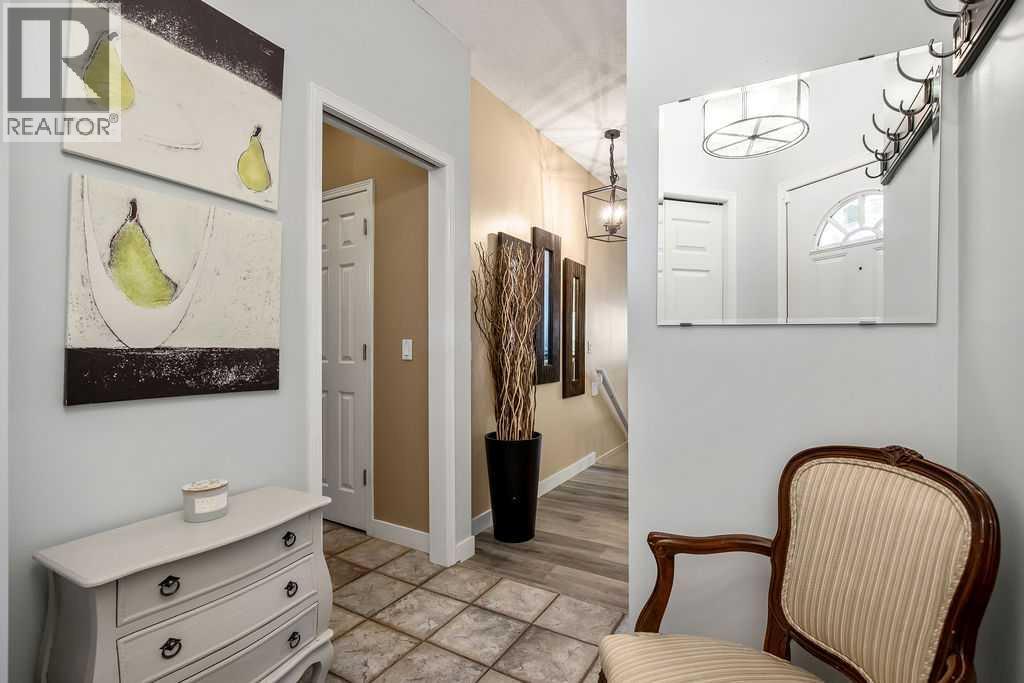 30 Prominence View Sw, Calgary, Alberta  T3H 3M8 - Photo 3 - A2281851