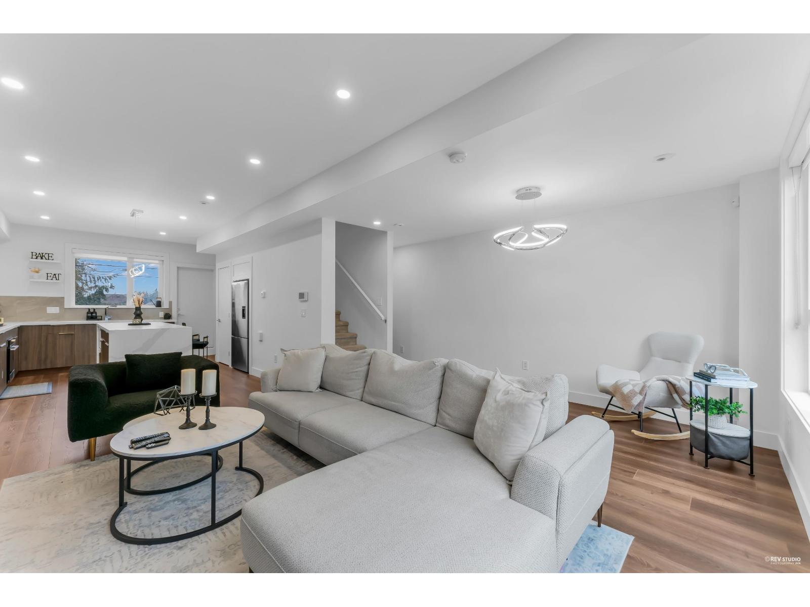 33 5858 132 Street, Surrey, British Columbia  V3X 1N1 - Photo 2 - R3089352