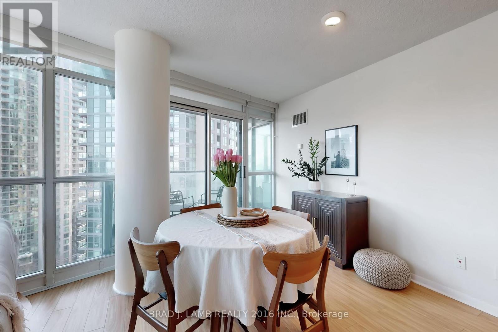 1611 - 231 Fort York Boulevard, Toronto, Ontario  M5V 1B2 - Photo 32 - C12794266