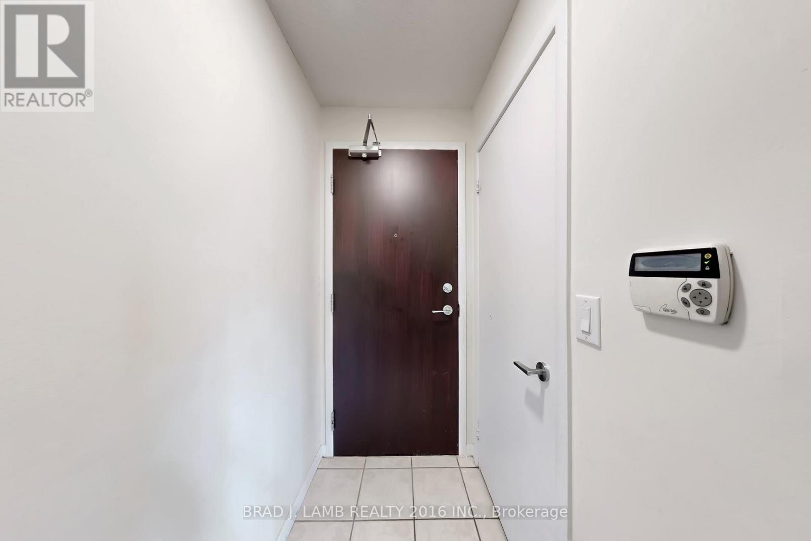 1611 - 231 Fort York Boulevard, Toronto, Ontario  M5V 1B2 - Photo 37 - C12794266