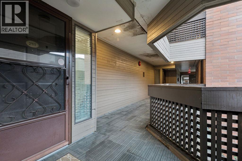 211 444 W 49th Avenue, Vancouver, British Columbia  V5Y 3V4 - Photo 3 - R3089257