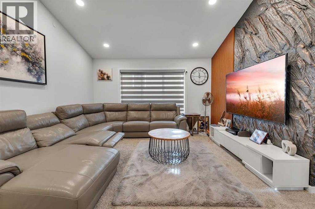 260 Lucas Way Nw, Calgary, Alberta  T3P 0R5 - Photo 23 - A2286813