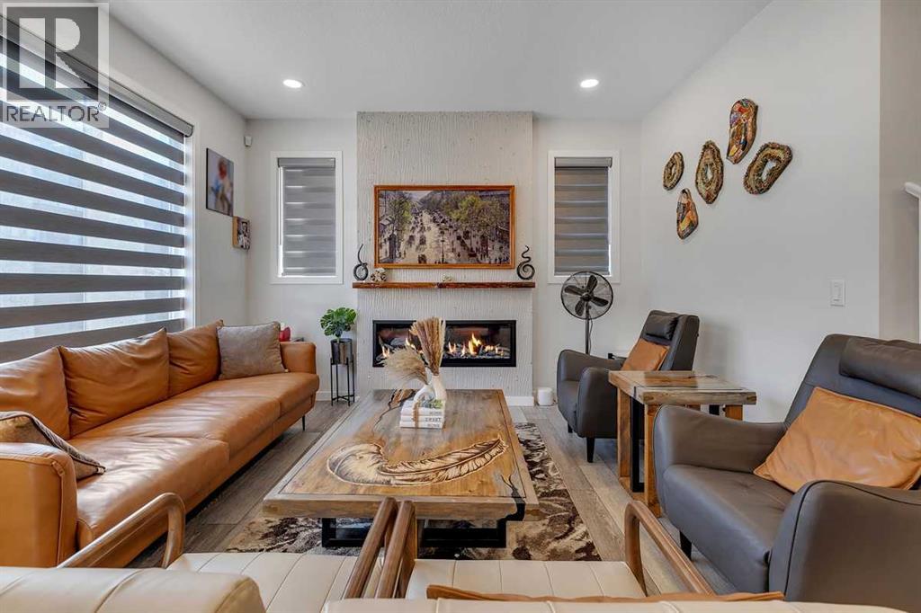 260 Lucas Way Nw, Calgary, Alberta  T3P 0R5 - Photo 7 - A2286813