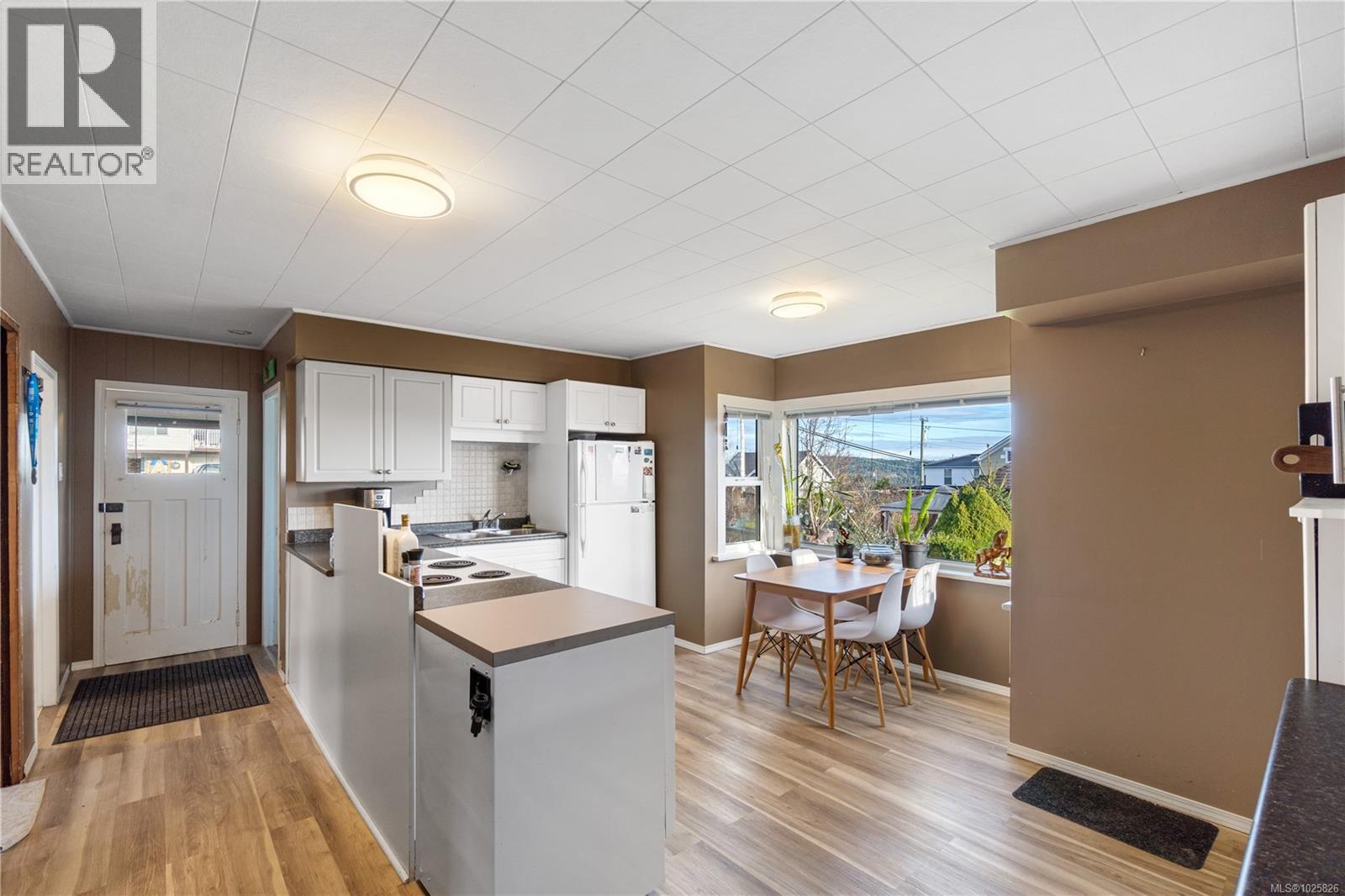 420 Roberts St, Ladysmith, British Columbia  V9G 1A6 - Photo 10 - 1025826