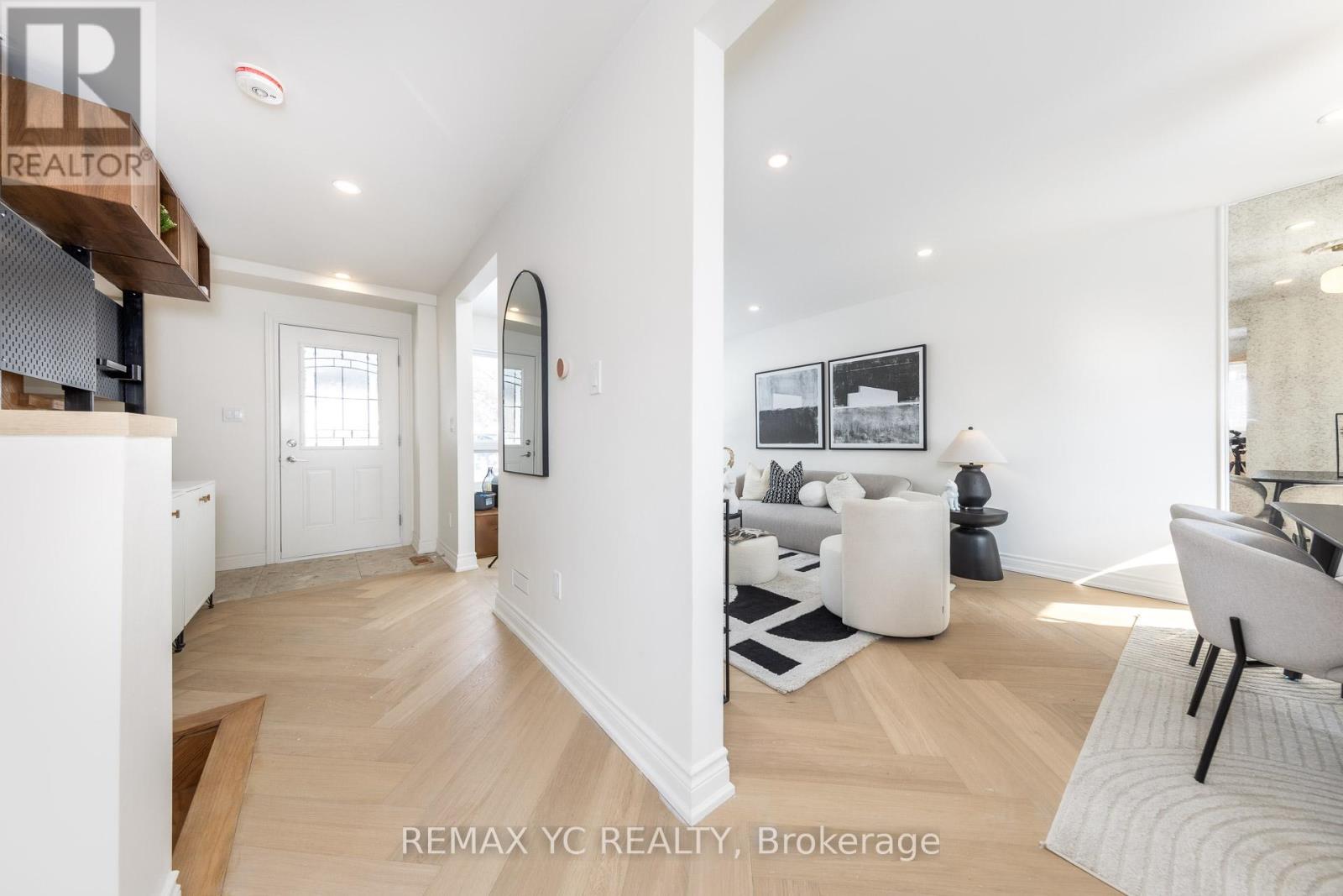 87 Woodfern Drive, Toronto, Ontario  M1K 2L4 - Photo 2 - E12794196