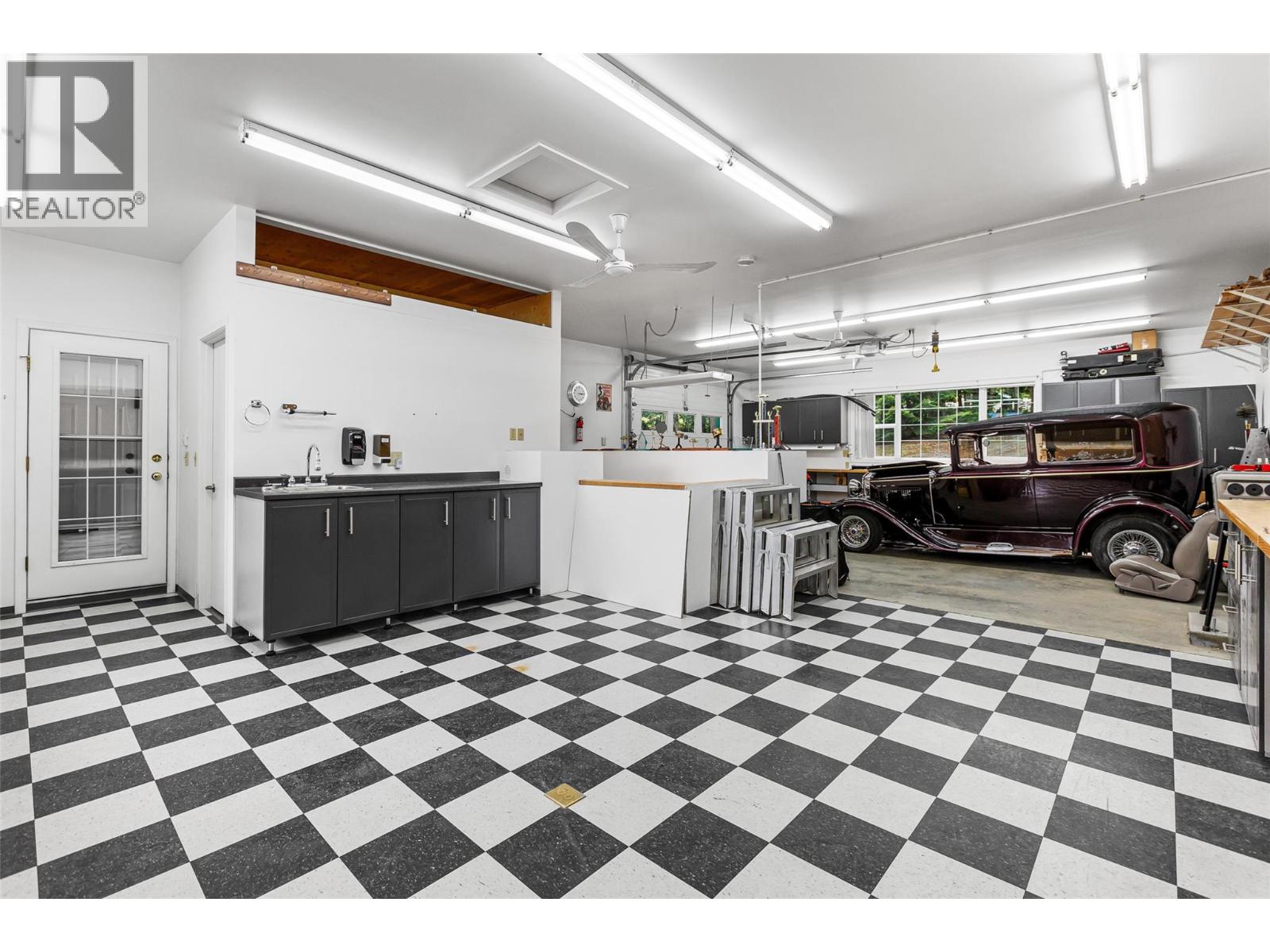 1548 Teetzel Road, Creston, British Columbia V0B 1G7 - Photo 48 - 10376168