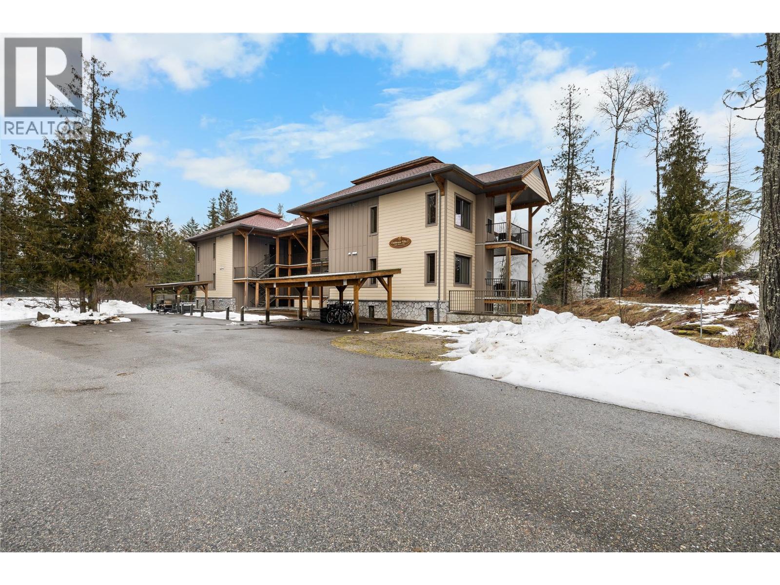 16310 Woolgar Road Unit# 221, Crawford Bay, British Columbia
