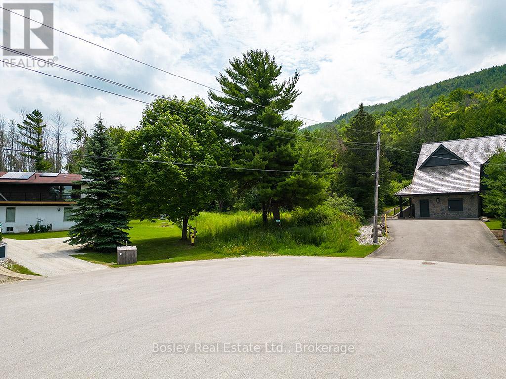 163 Wensley Drive, Blue Mountains, Ontario  N0H 1J0 - Photo 2 - X12710572