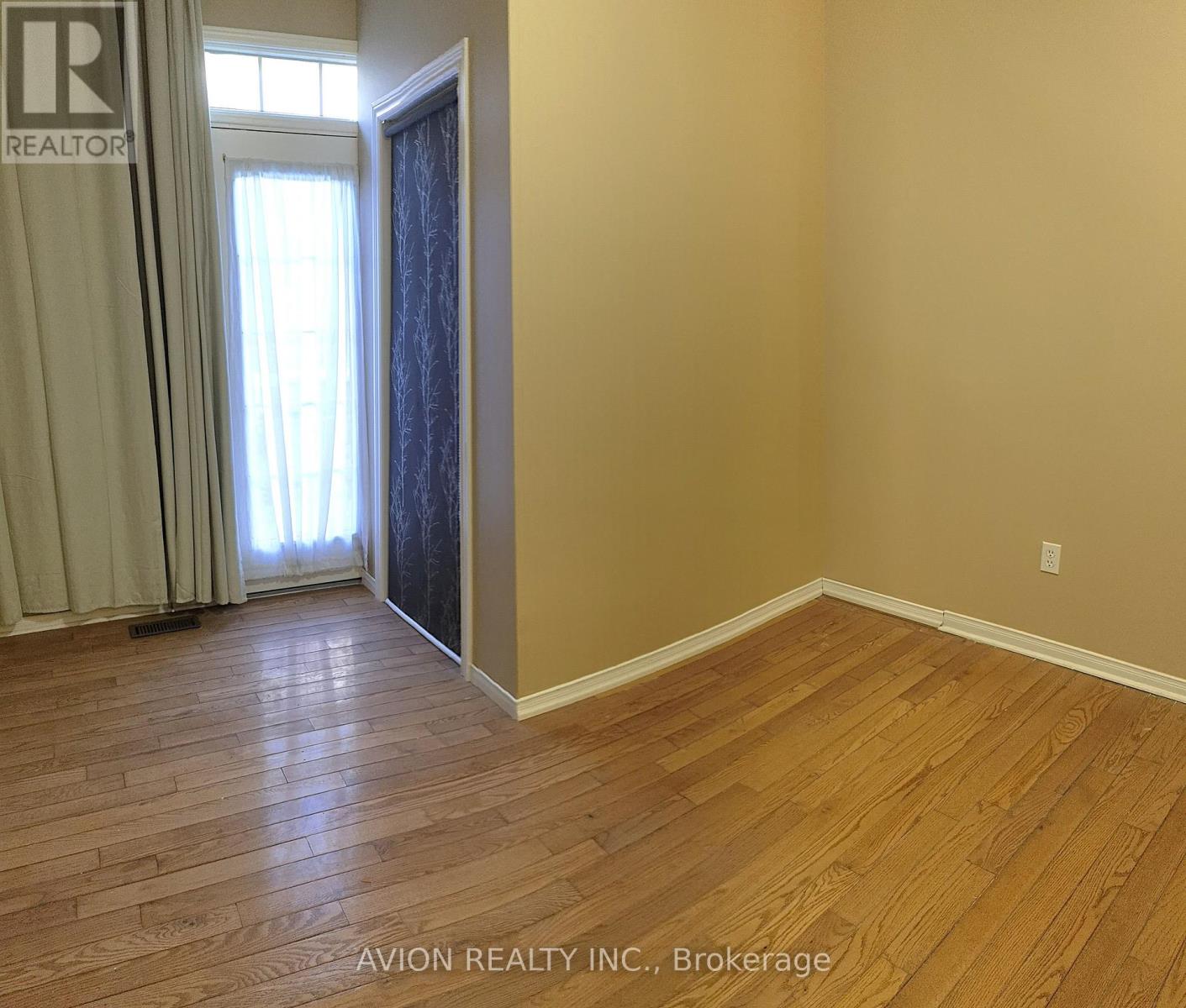 Main Floor - 428 Bur Oak Avenue, Markham, Ontario  L6C 2S1 - Photo 6 - N12794256