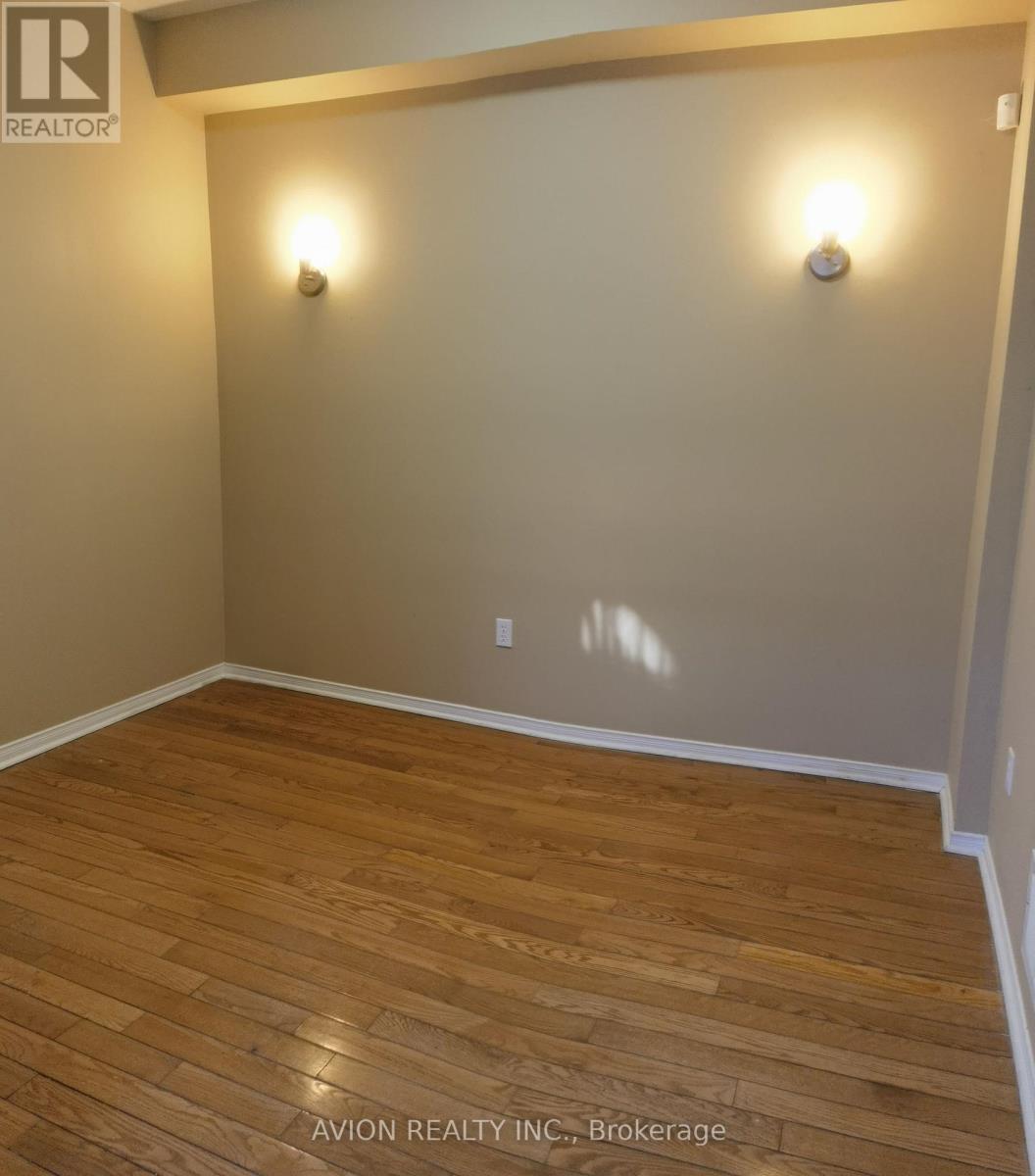 Main Floor - 428 Bur Oak Avenue, Markham, Ontario  L6C 2S1 - Photo 7 - N12794256