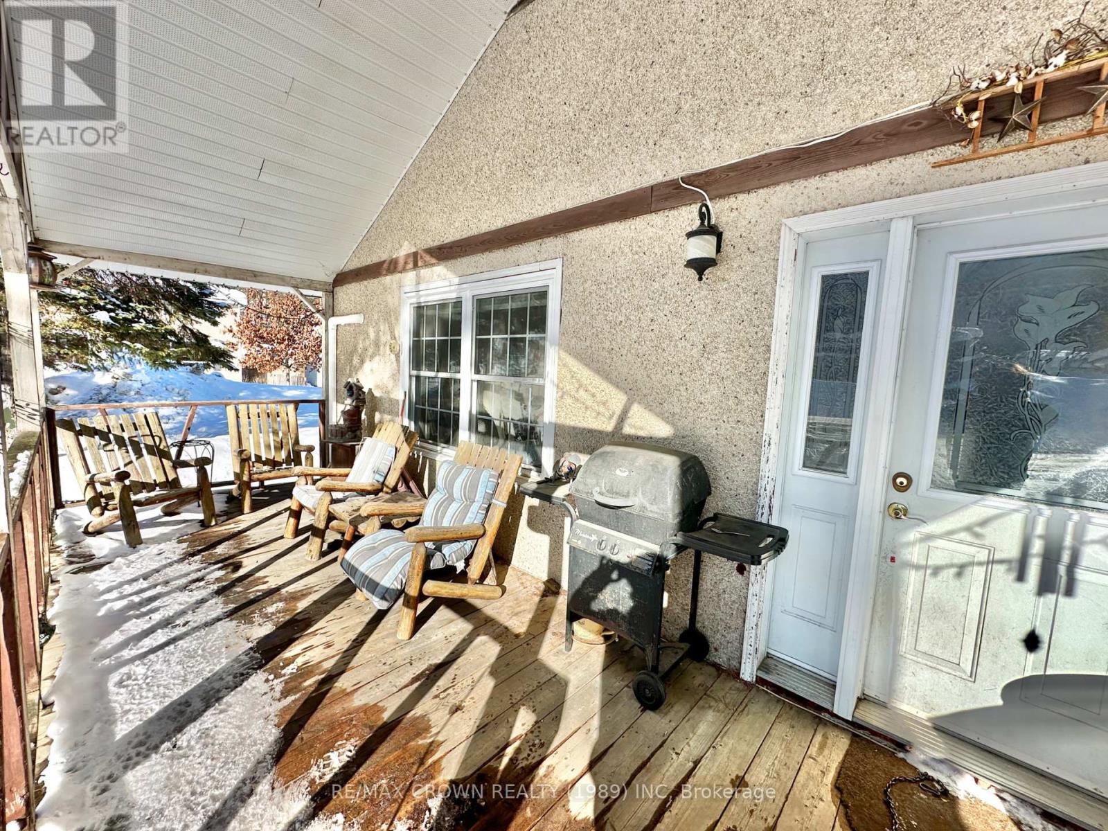 41 Cedar Avenue, Unorganized Townships (Thorne), Ontario  P0H 2J0 - Photo 2 - X12794176