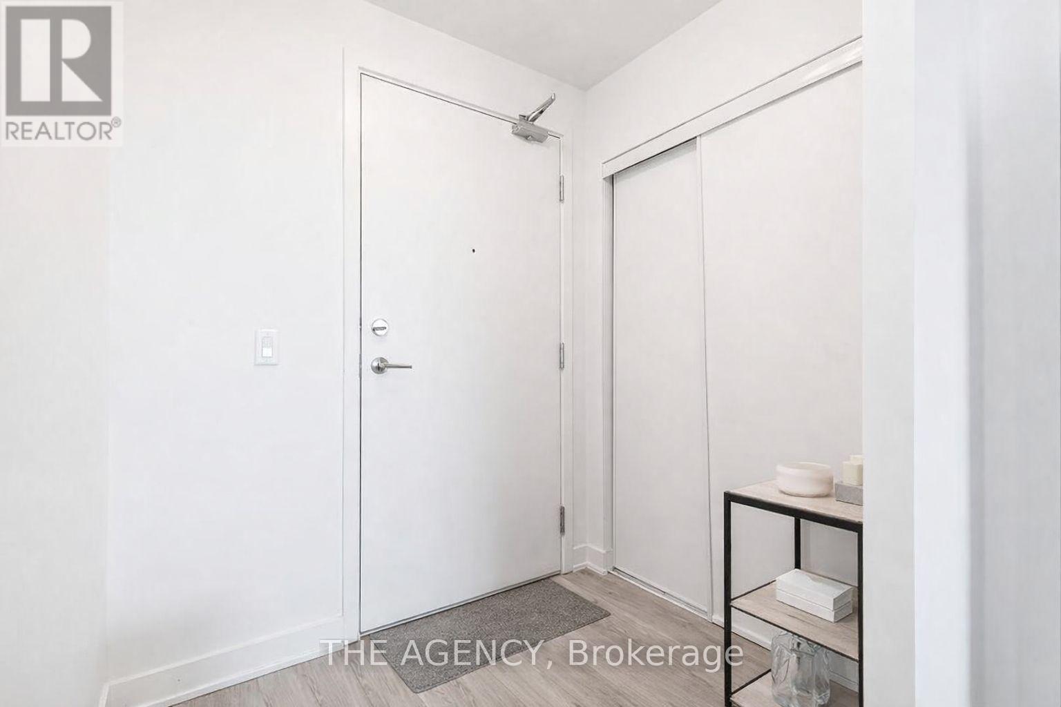 327 - 681 Yonge Street, Barrie, Ontario  L4N 4E8 - Photo 5 - S12794240