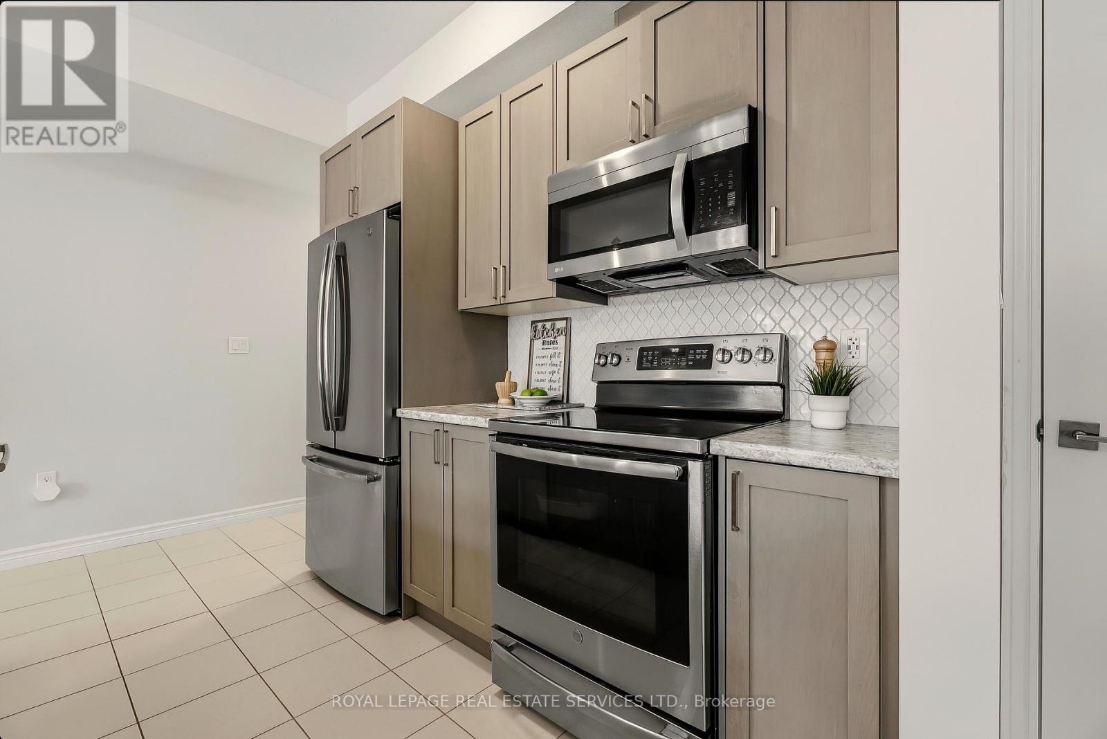 68 - 445 Ontario Street S, Milton, Ontario L9T 9K4 - Photo 19 - W12793704