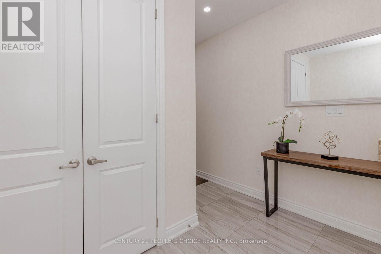 5 Bergin Street, Brampton, Ontario  L6X 0X1 - Photo 4 - W12794190