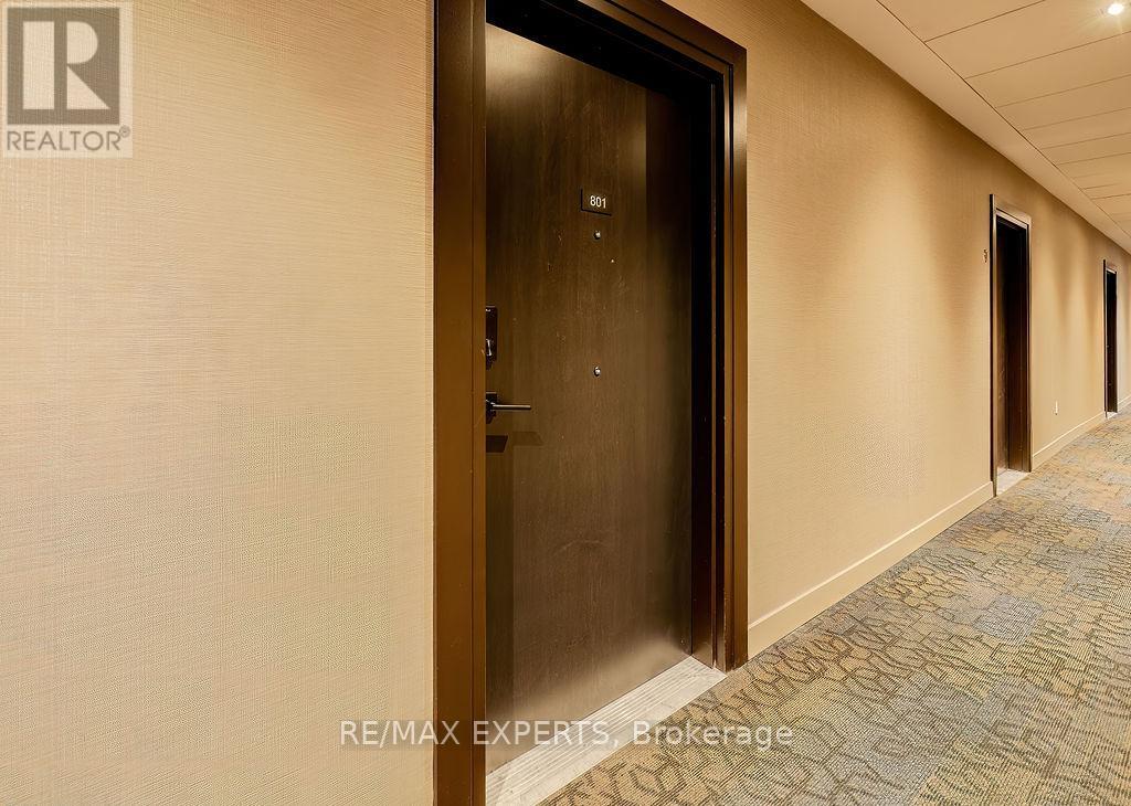 801 - 2475 Old Bronte Road, Oakville, Ontario  L6M 4J2 - Photo 2 - W12794212