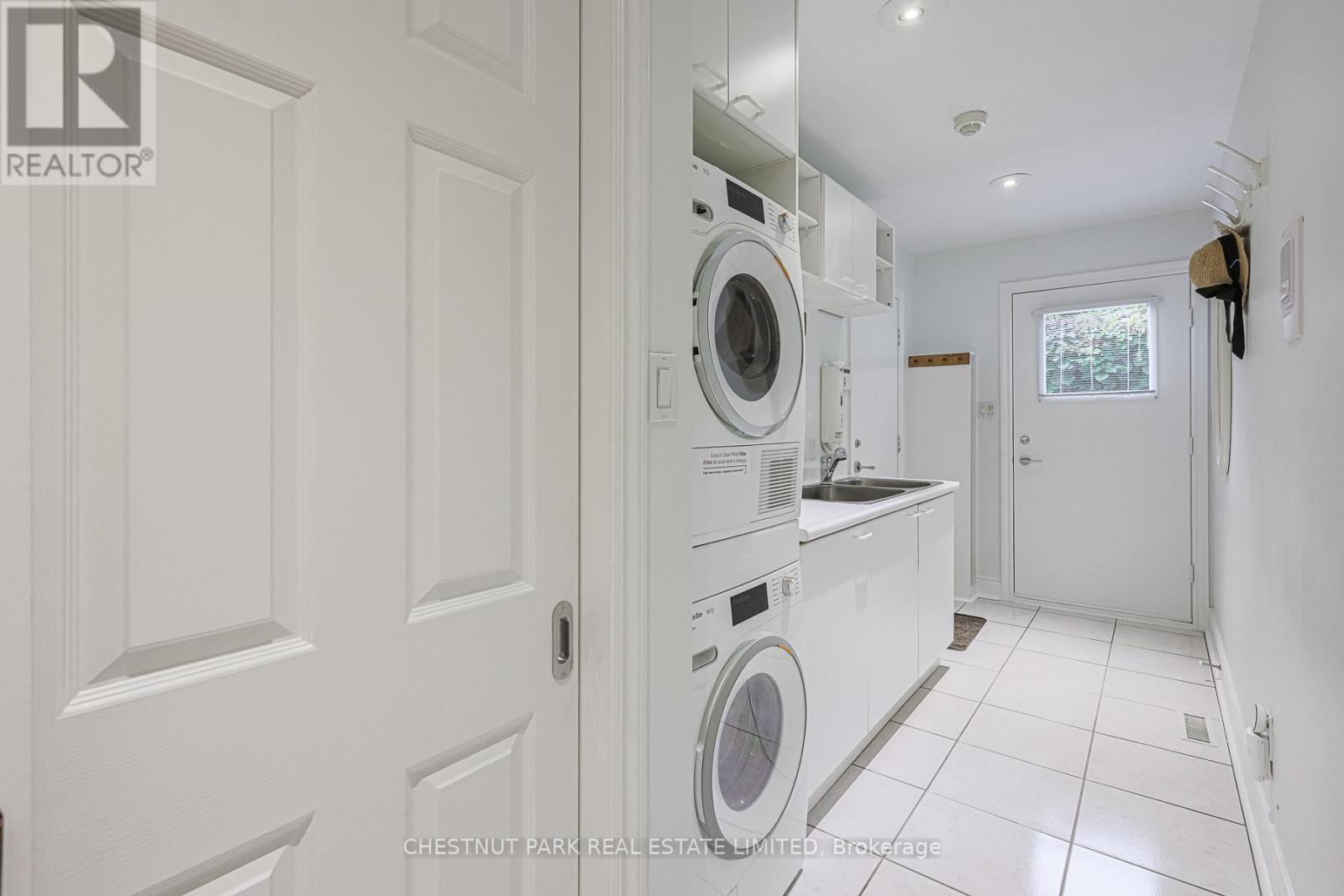 4 Cheltenham Court, Brampton, Ontario  L6W 1J3 - Photo 16 - W12794216