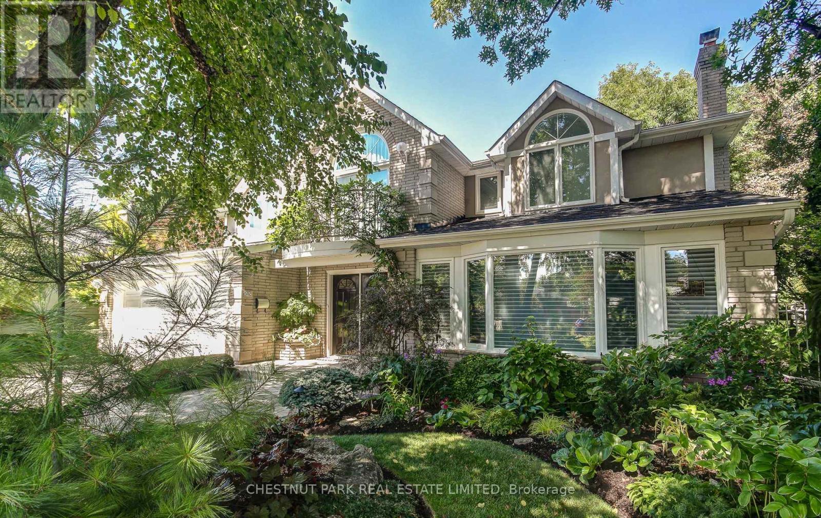 4 Cheltenham Court, Brampton, Ontario  L6W 1J3 - Photo 36 - W12794216