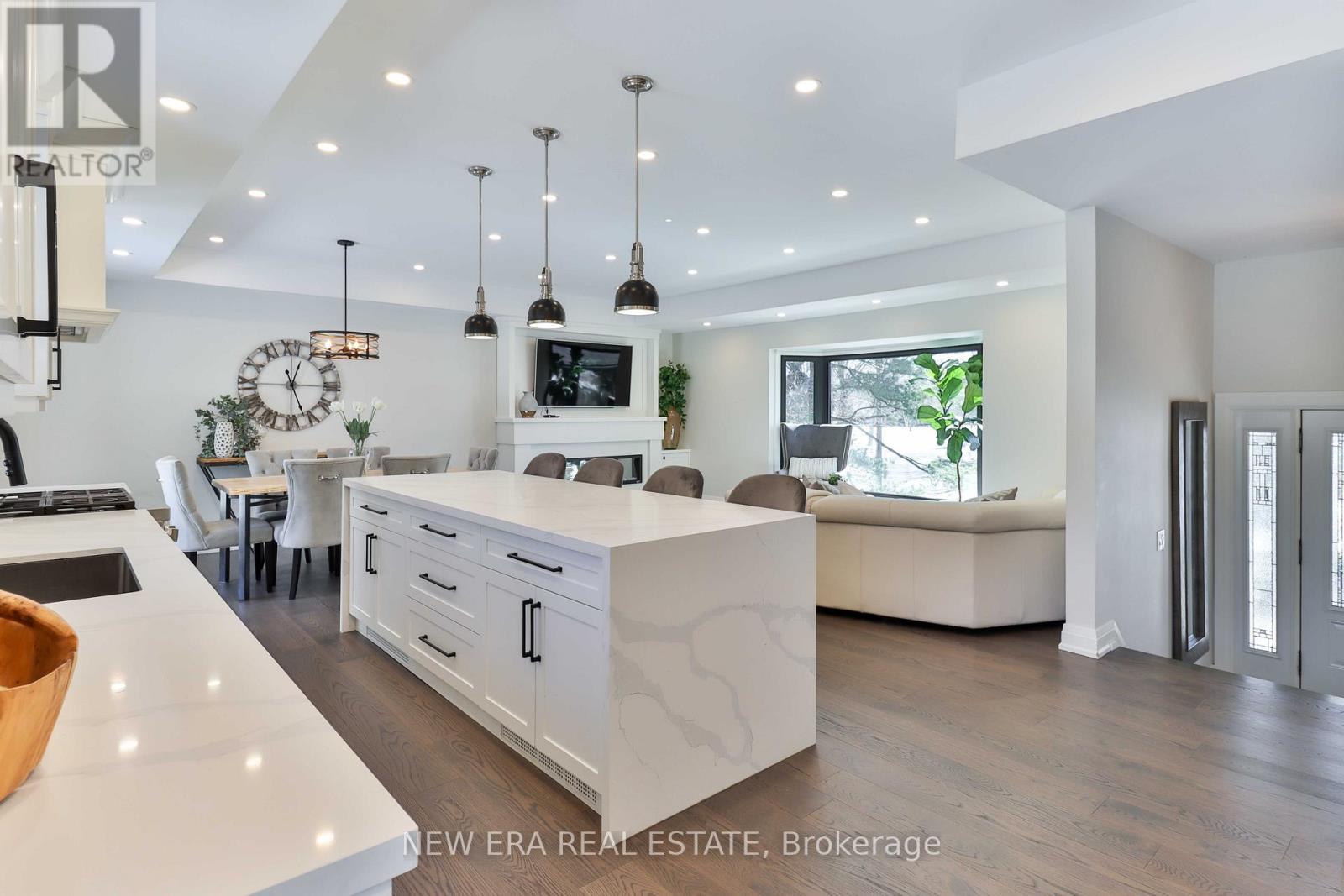 1481 Chasehurst Drive, Mississauga, Ontario  L5J 3A8 - Photo 12 - W12794232