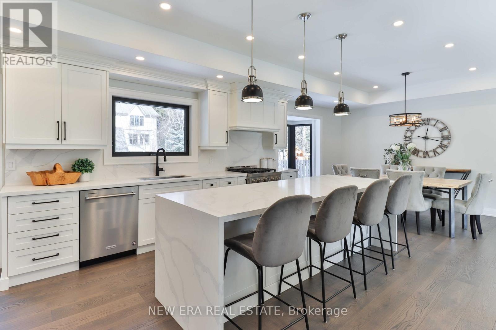 1481 Chasehurst Drive, Mississauga, Ontario  L5J 3A8 - Photo 6 - W12794232