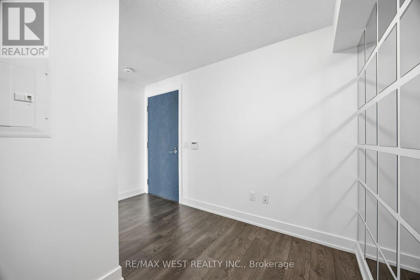 1401 - 7 Mabelle Avenue, Toronto, Ontario  M9A 4X7 - Photo 13 - W12794276