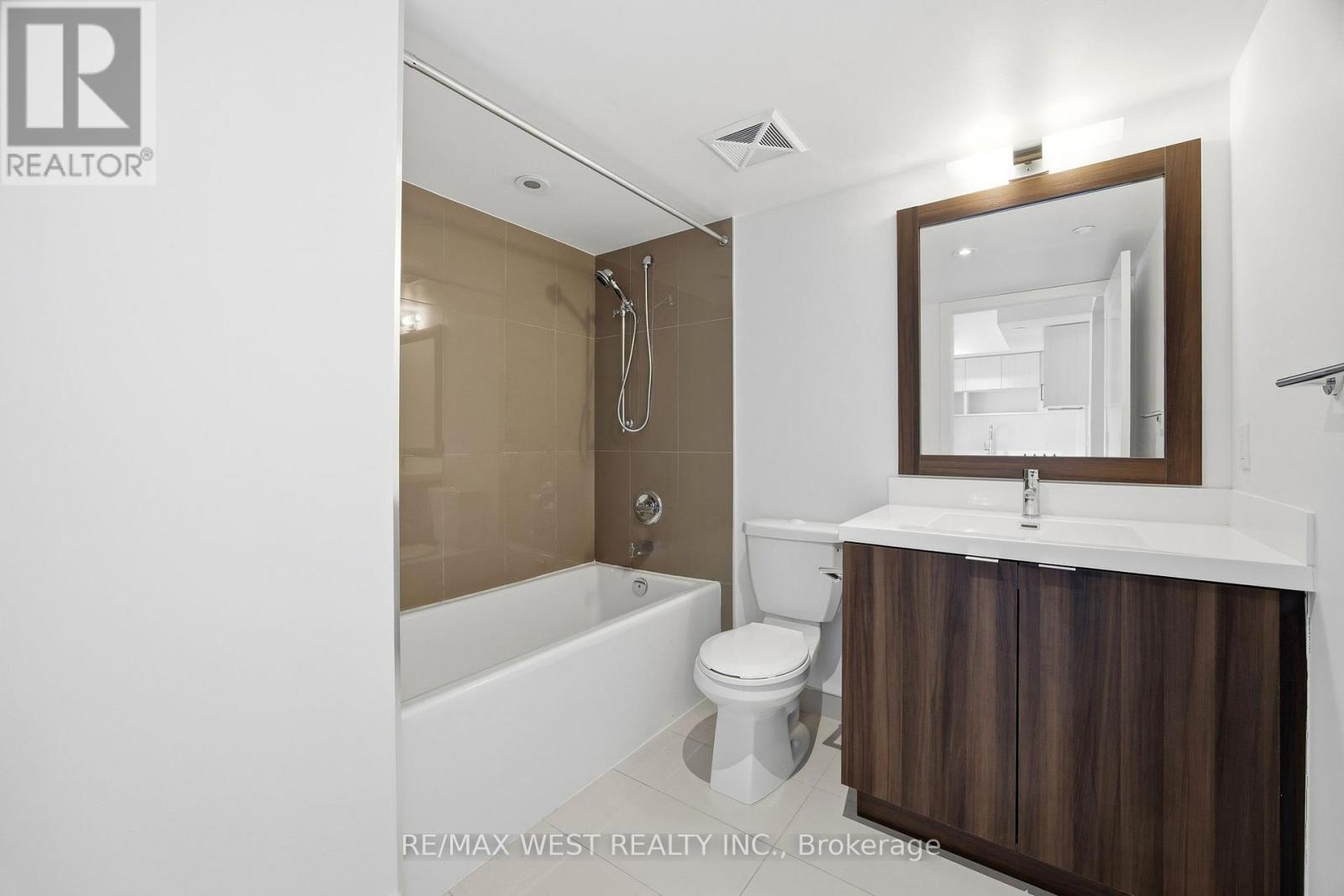 1401 - 7 Mabelle Avenue, Toronto, Ontario  M9A 4X7 - Photo 15 - W12794276