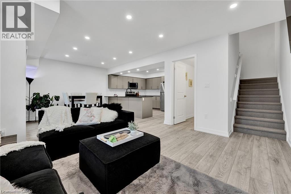 211 West Oak Trail, Kitchener, Ontario  N2R 1R4 - Photo 12 - 40805595