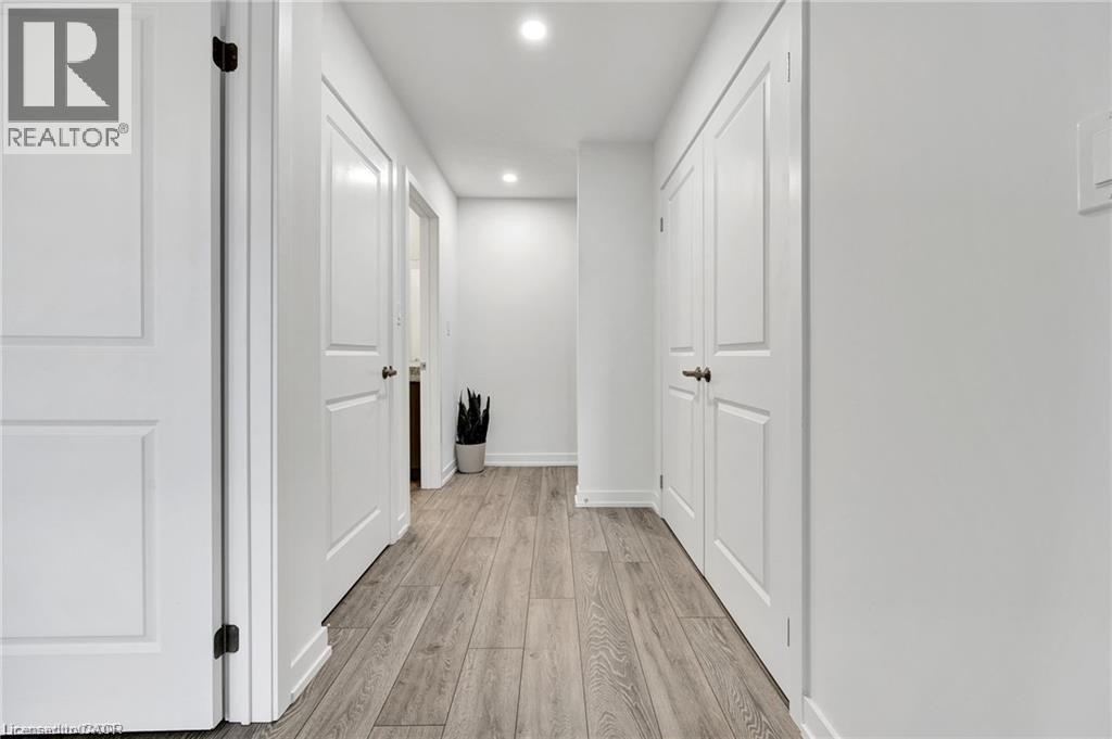 211 West Oak Trail, Kitchener, Ontario  N2R 1R4 - Photo 17 - 40805595