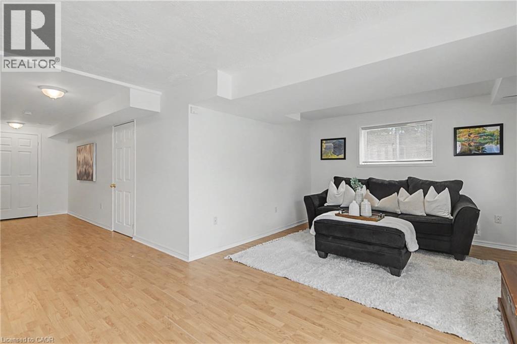 919 Veronica Court, Kitchener, Ontario  N2A 4G4 - Photo 31 - 40805583