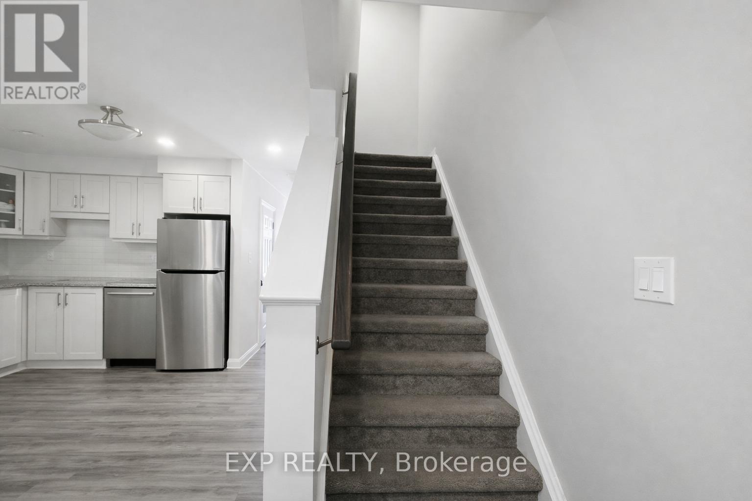 14 - 175 South Creek Drive, Kitchener, Ontario  N2P 0E1 - Photo 7 - X12794244