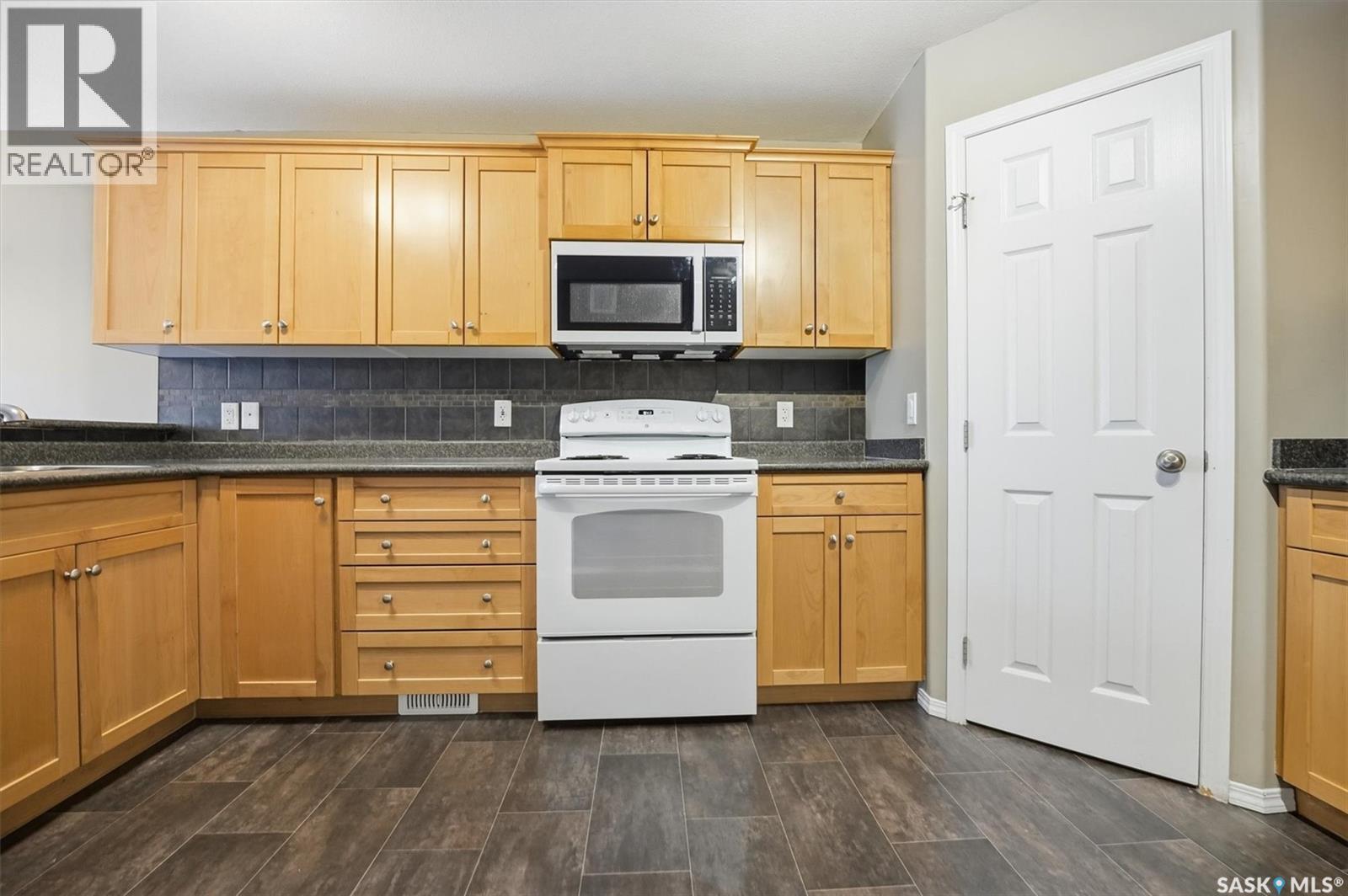 126 410 Stensrud Road, Saskatoon, Saskatchewan  S7W 0B7 - Photo 12 - SK028712