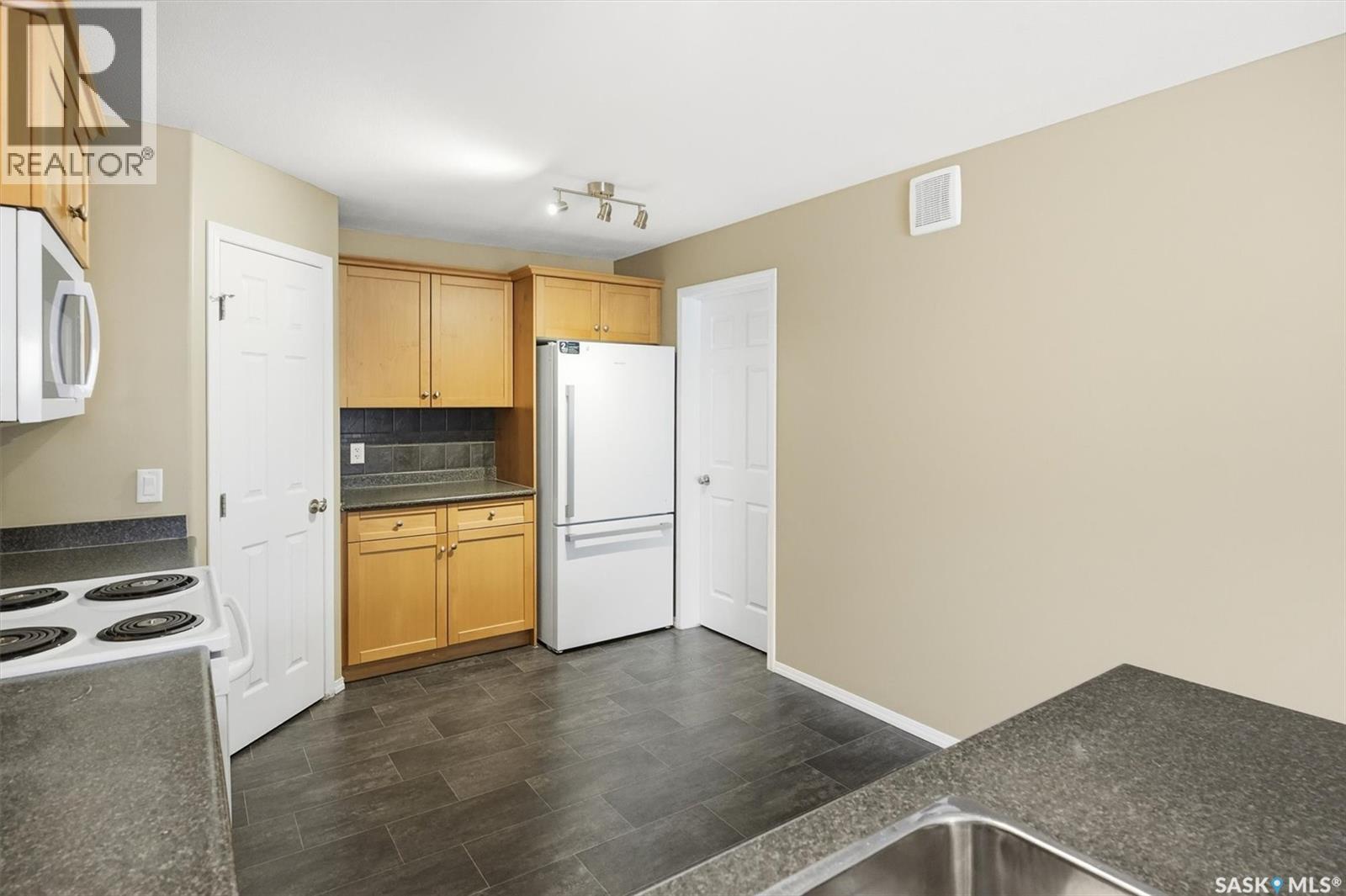 126 410 Stensrud Road, Saskatoon, Saskatchewan  S7W 0B7 - Photo 15 - SK028712