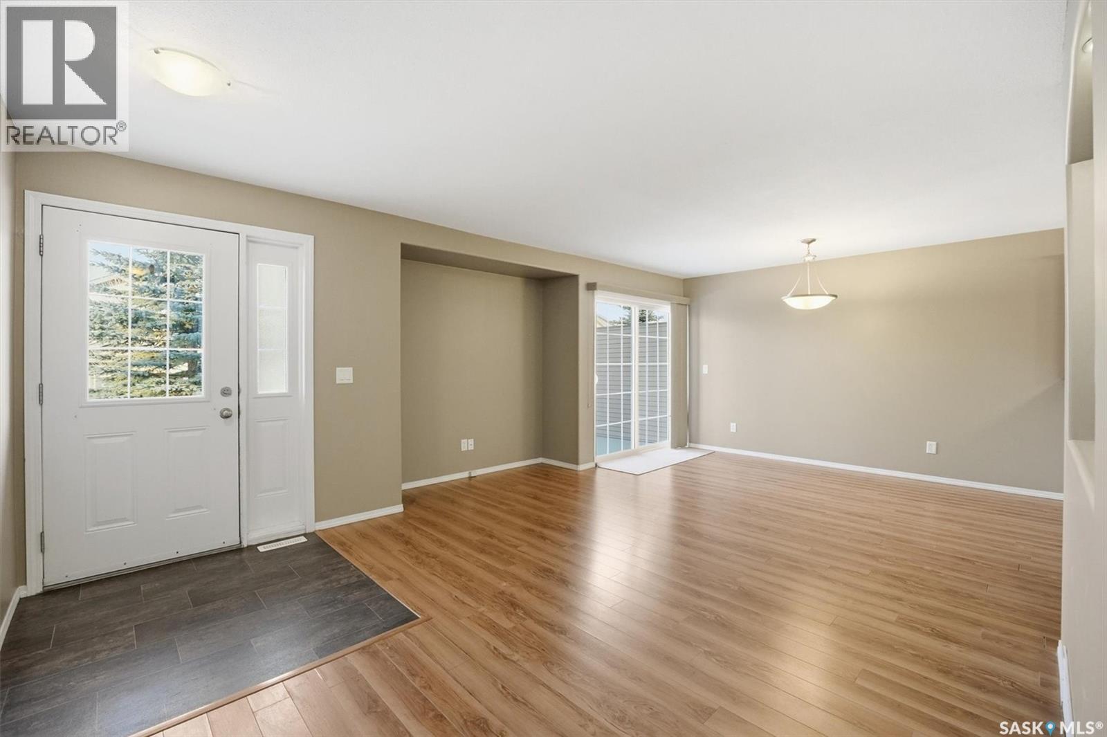 126 410 Stensrud Road, Saskatoon, Saskatchewan  S7W 0B7 - Photo 4 - SK028712