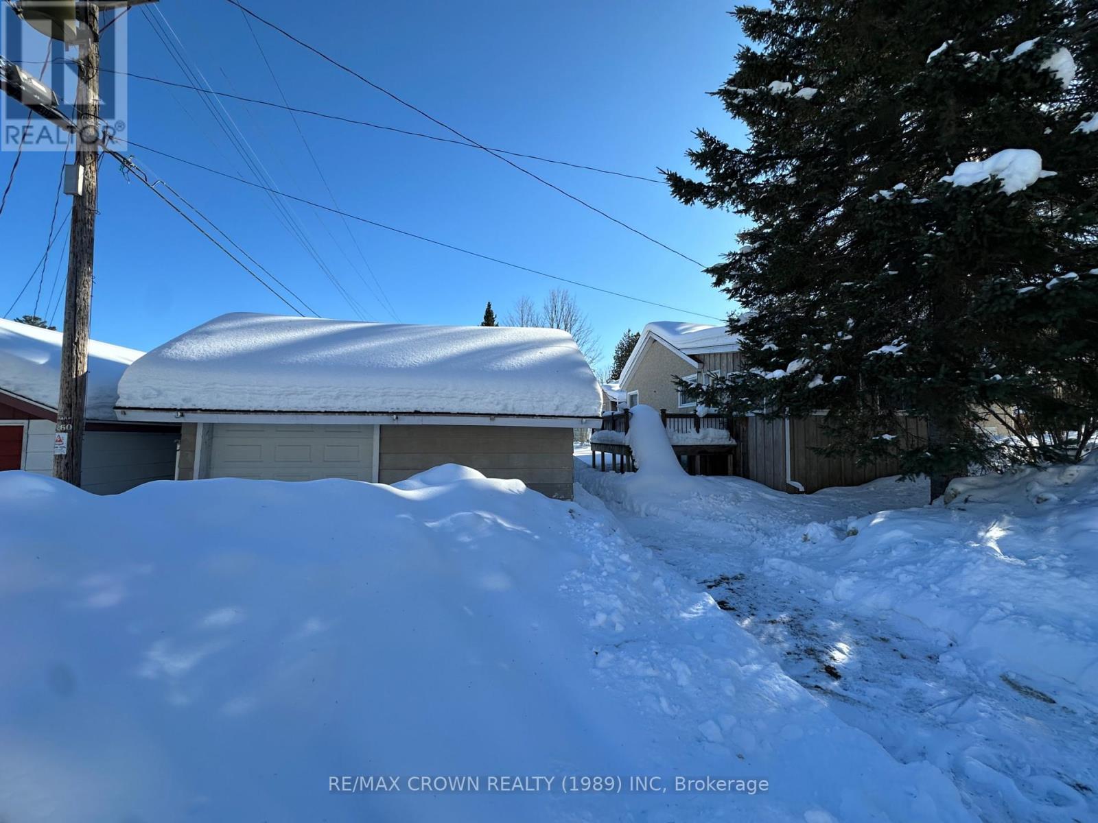 41 Cedar Avenue, Unorganized Townships (Thorne), Ontario  P0H 2J0 - Photo 4 - X12794176
