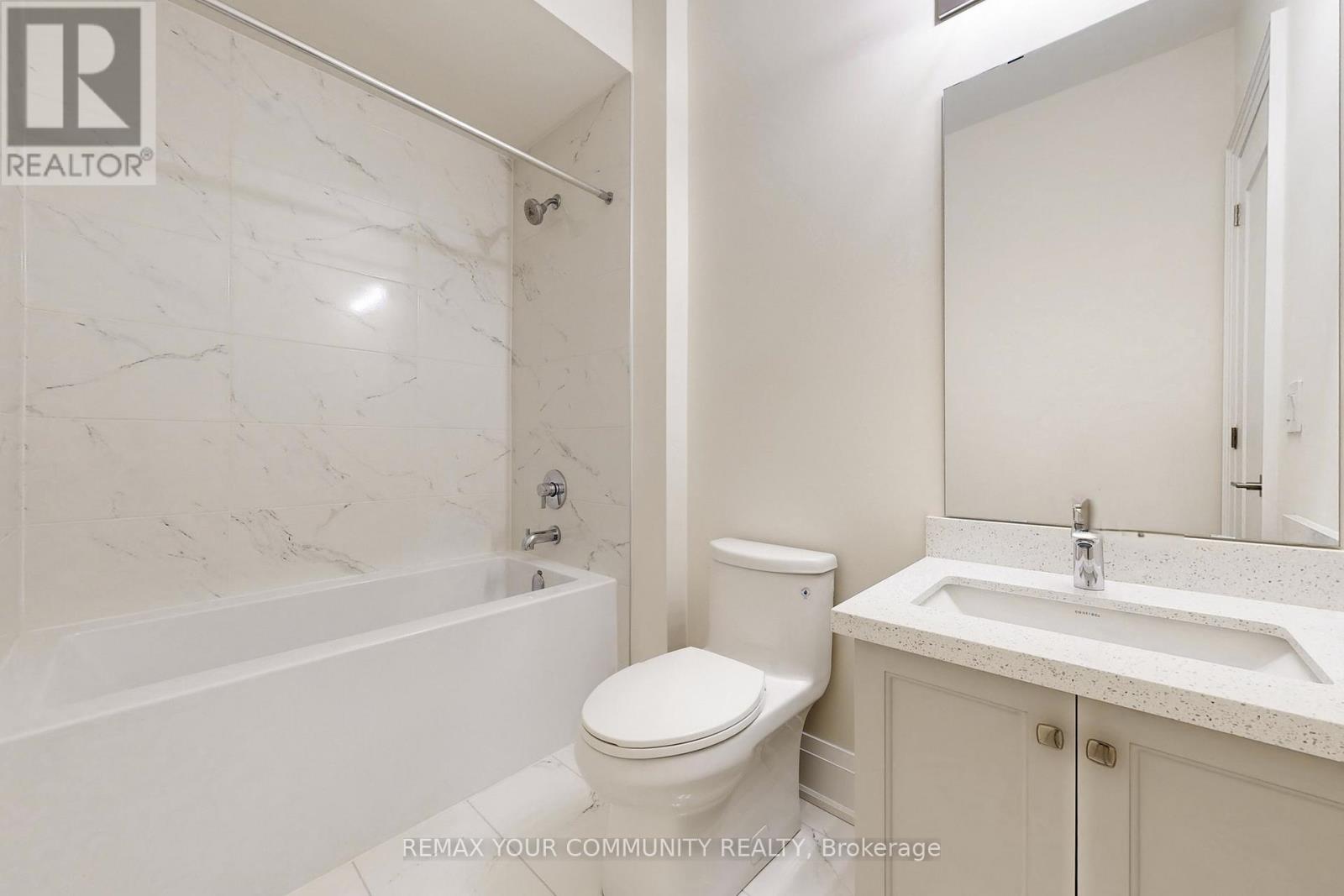 44 Schmeltzer Crescent, Richmond Hill, Ontario  L4E 1A2 - Photo 13 - N12793770