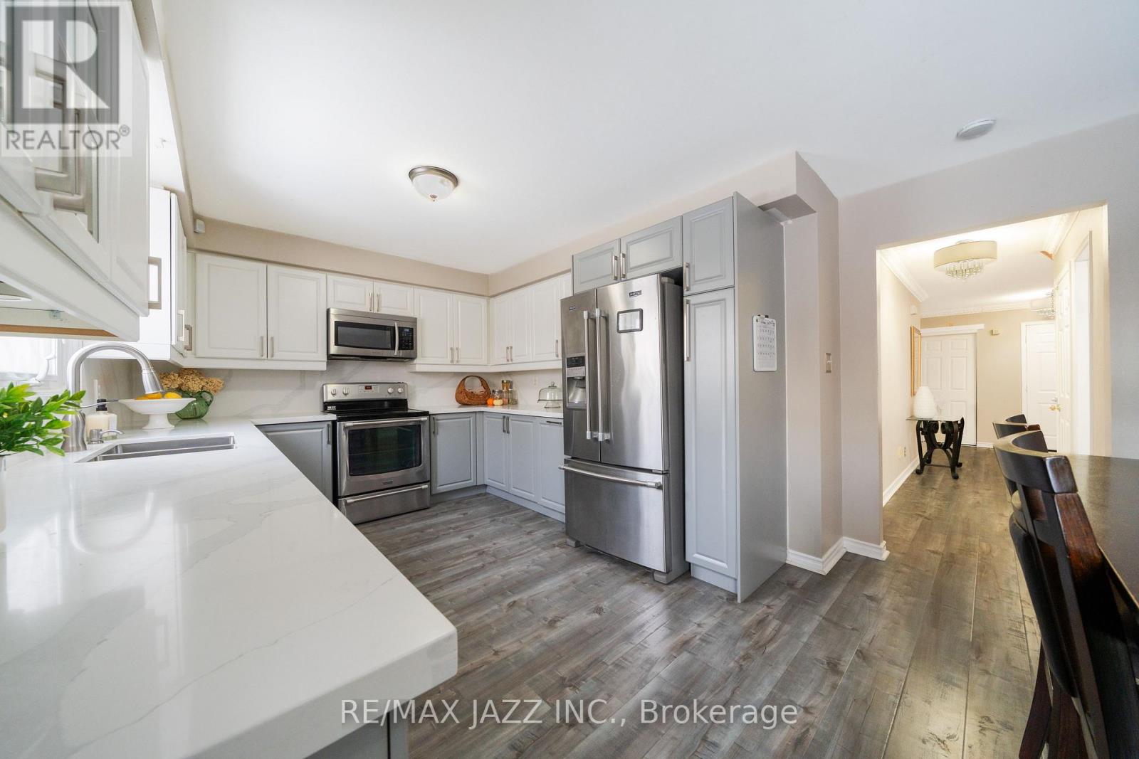 1652 Major Oaks Road, Pickering, Ontario  L1X 1Y9 - Photo 13 - E12793498