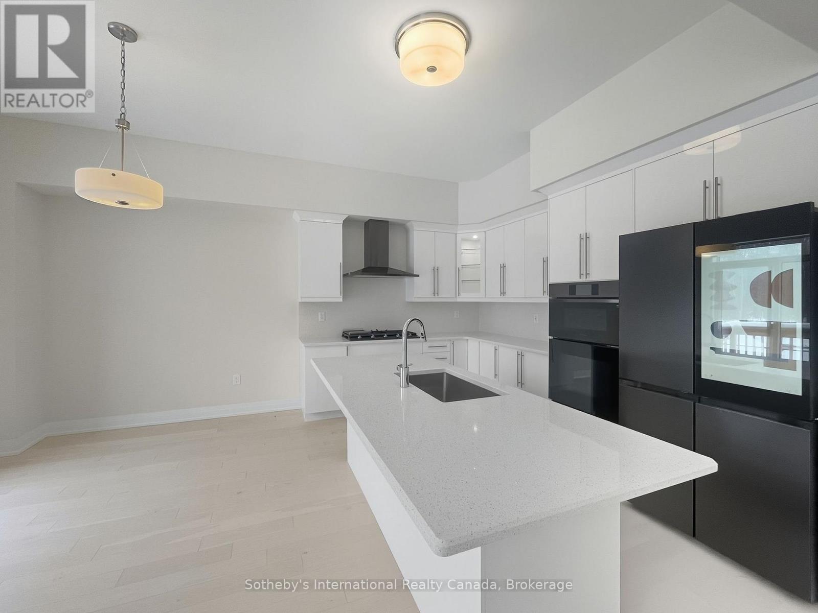 3141 Searidge Street, Severn (West Shore), Ontario  L3V 0Y4 - Photo 4 - S12794488