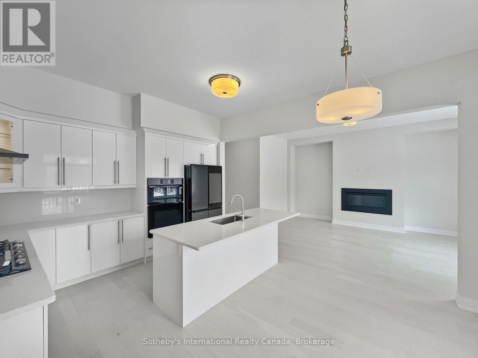 3141 Searidge Street, Severn (West Shore), Ontario  L3V 0Y4 - Photo 6 - S12794488